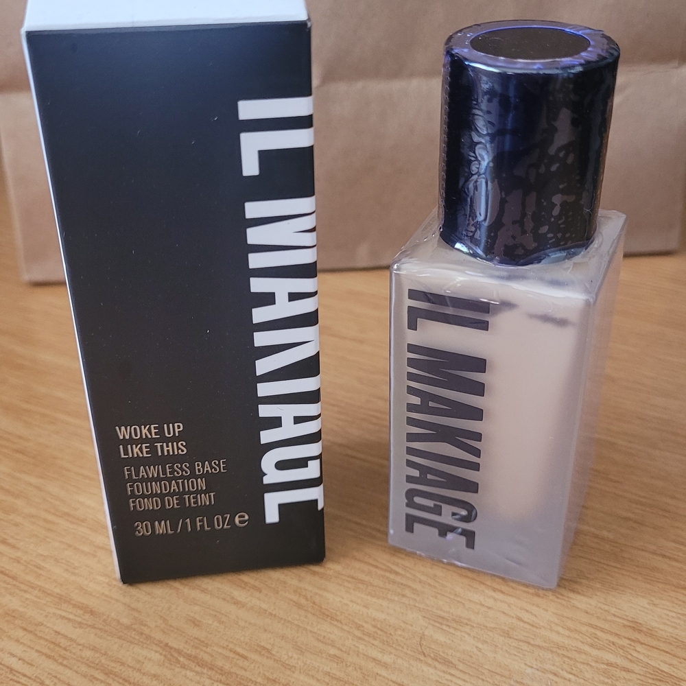 IL MAKIAGE Flawless Base Foundation in Shade "060 I Woke Up Like This"